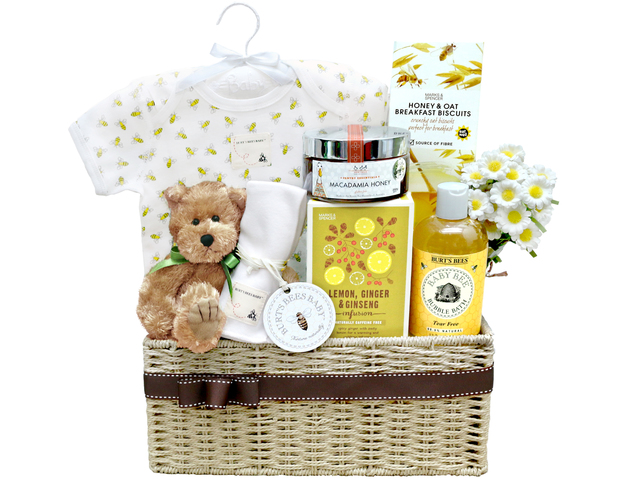 https://msttoest.buzz/images/New-Born-Baby-Gift/640x480/Baby-Gift-Basket-z21~PIC36668780_v3.jpg